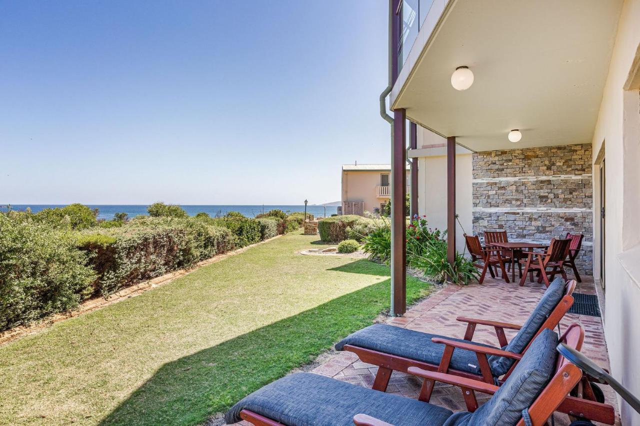 Canal Rocks Beachfront Apartments 얄링업 외부 사진