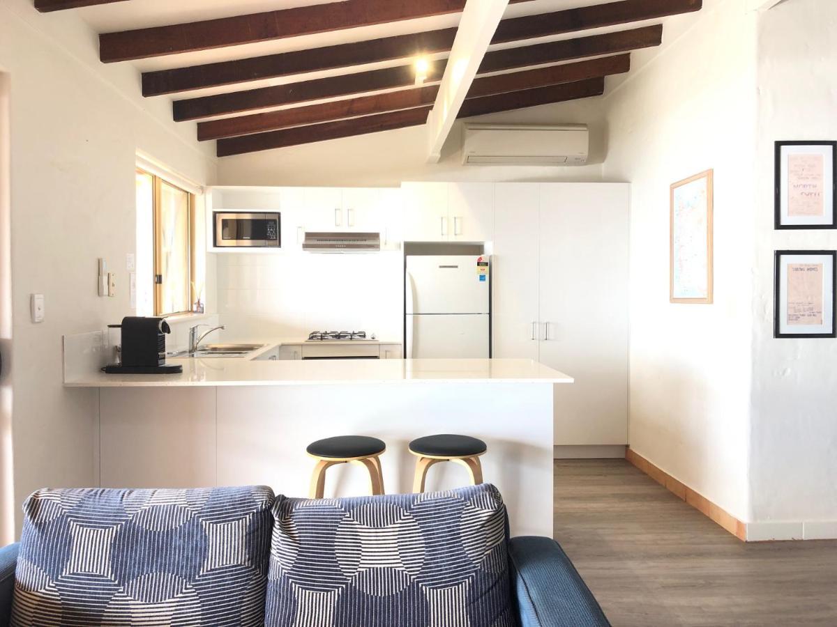 Canal Rocks Beachfront Apartments 얄링업 외부 사진
