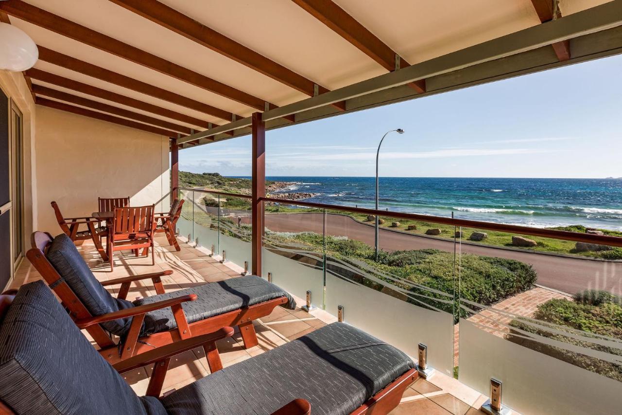 Canal Rocks Beachfront Apartments 얄링업 외부 사진