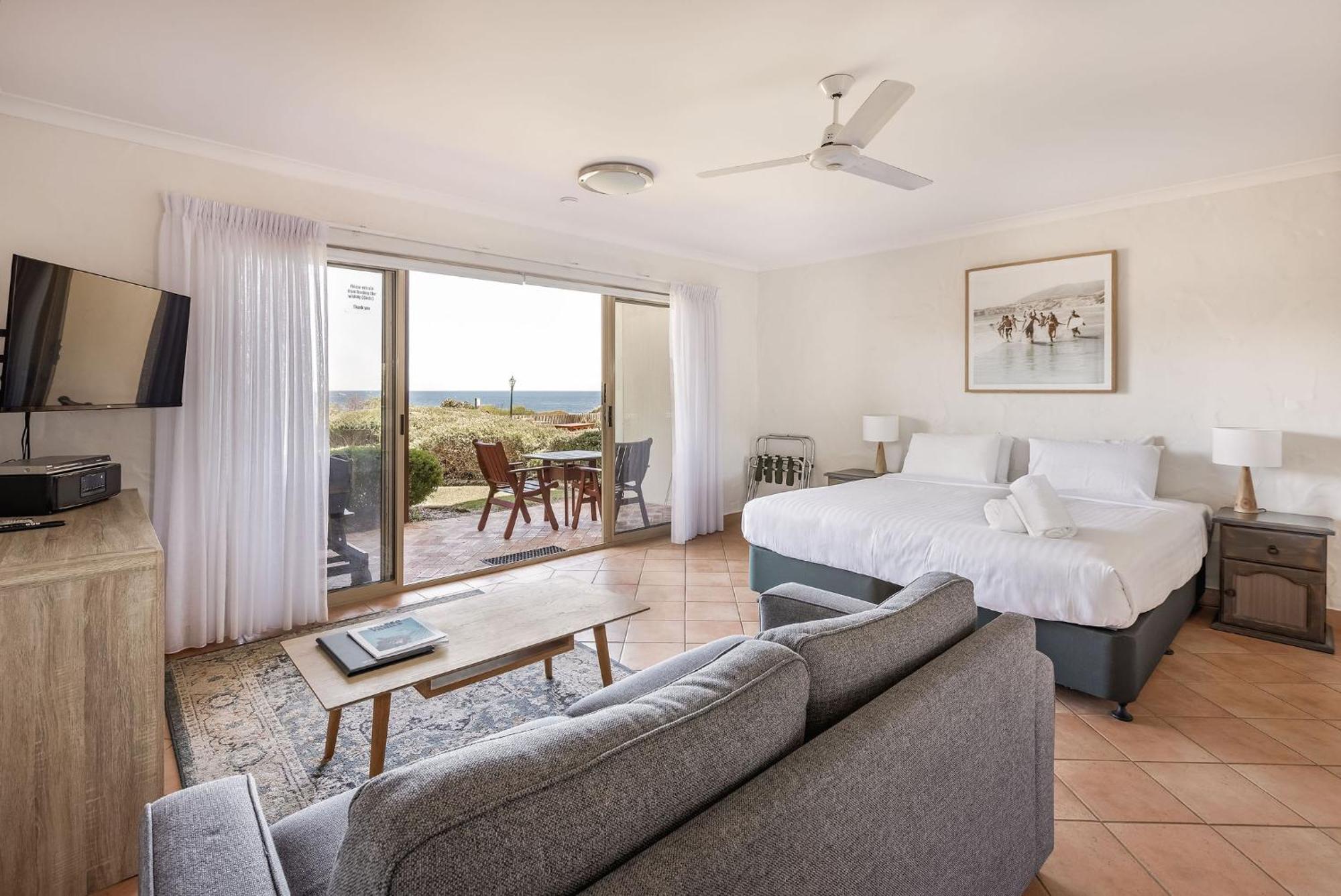 Canal Rocks Beachfront Apartments 얄링업 외부 사진