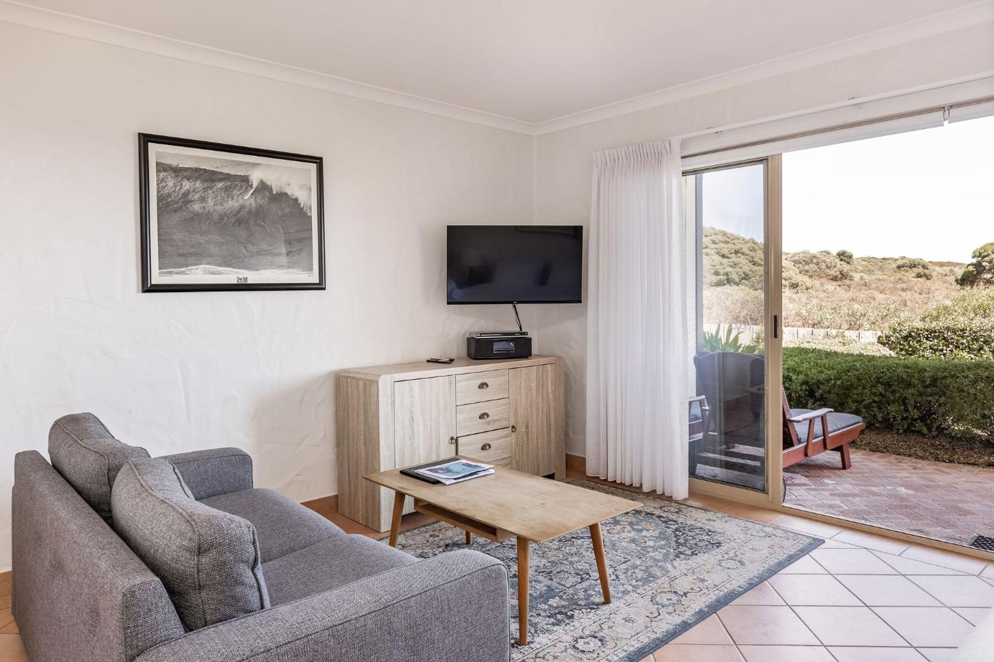 Canal Rocks Beachfront Apartments 얄링업 외부 사진