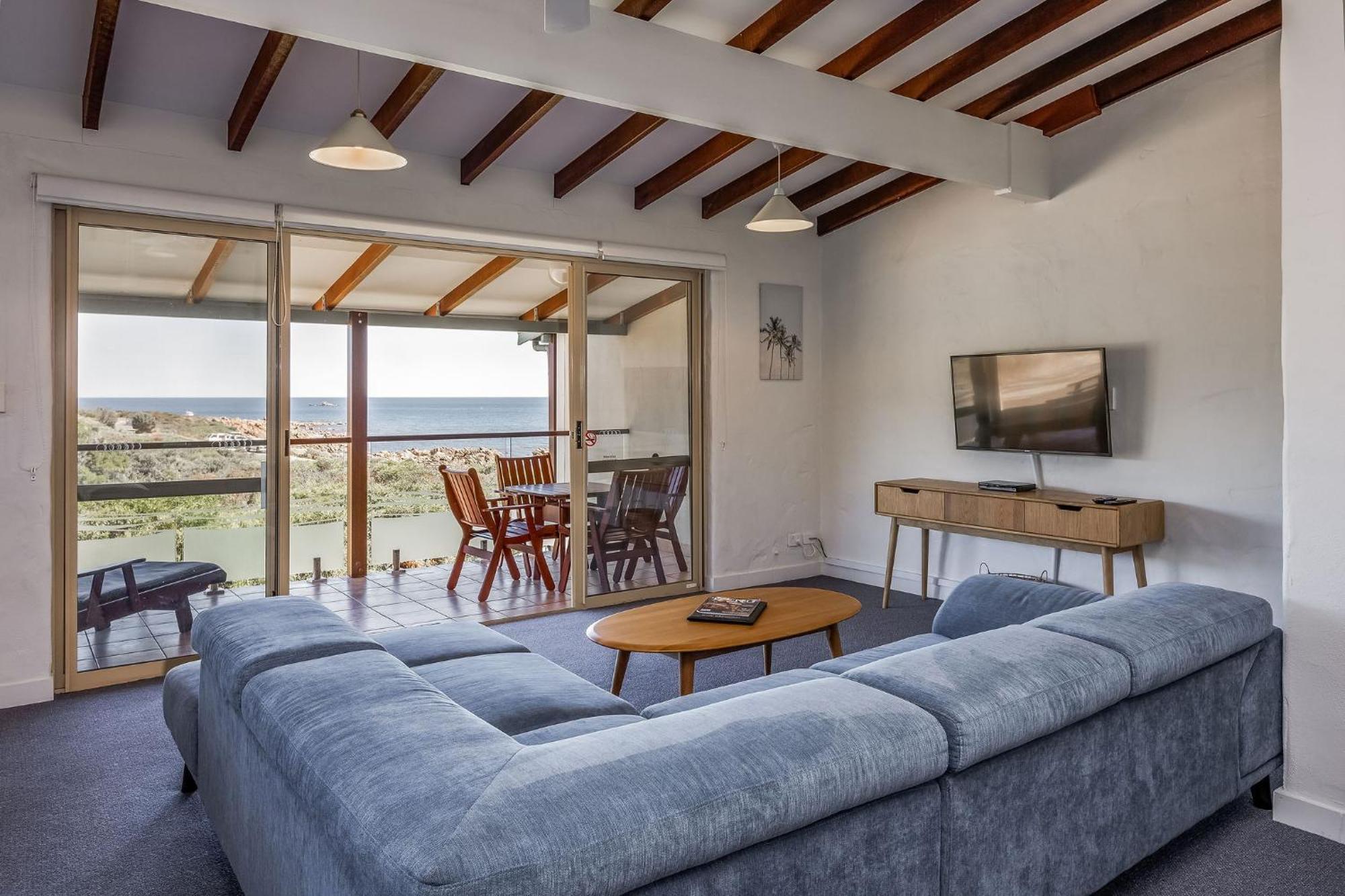 Canal Rocks Beachfront Apartments 얄링업 외부 사진