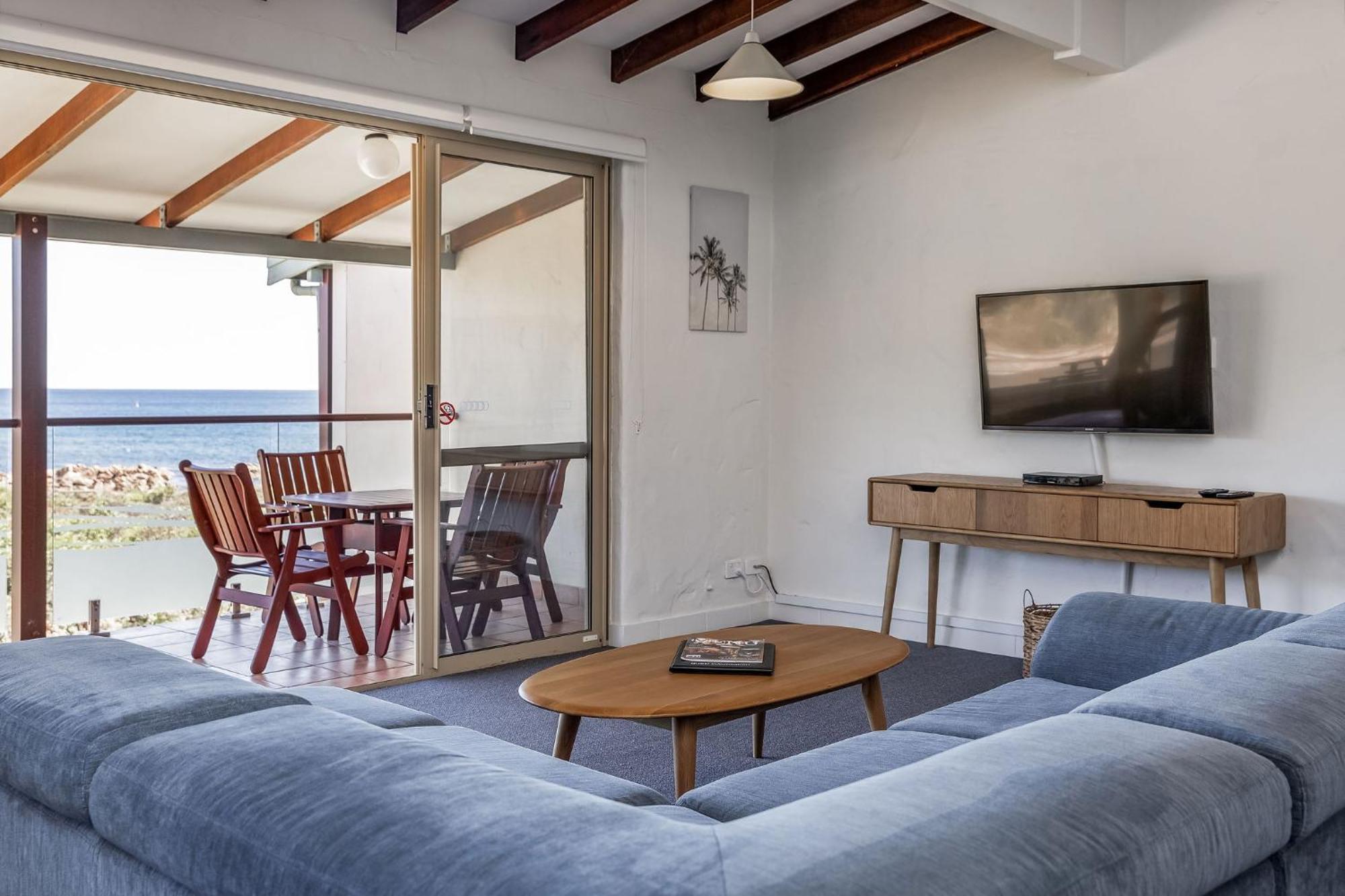 Canal Rocks Beachfront Apartments 얄링업 외부 사진