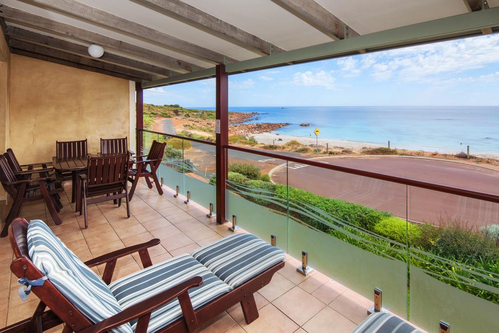 Canal Rocks Beachfront Apartments 얄링업 외부 사진